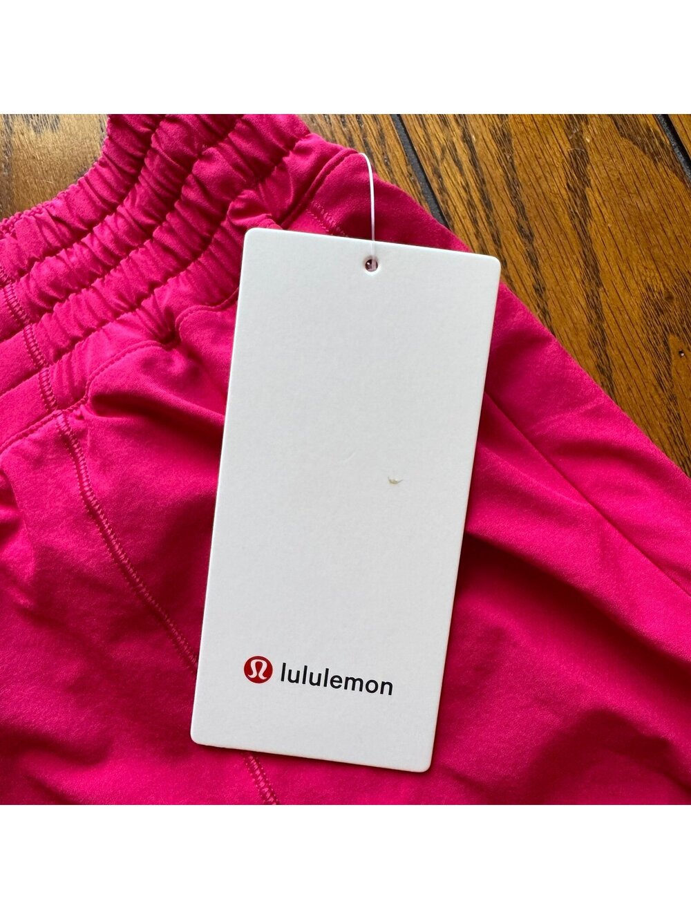 Lululemon Hotty Hot High Rise Short 4” Mulberry Spark Size 12 NWT - Picture 3 of 6
